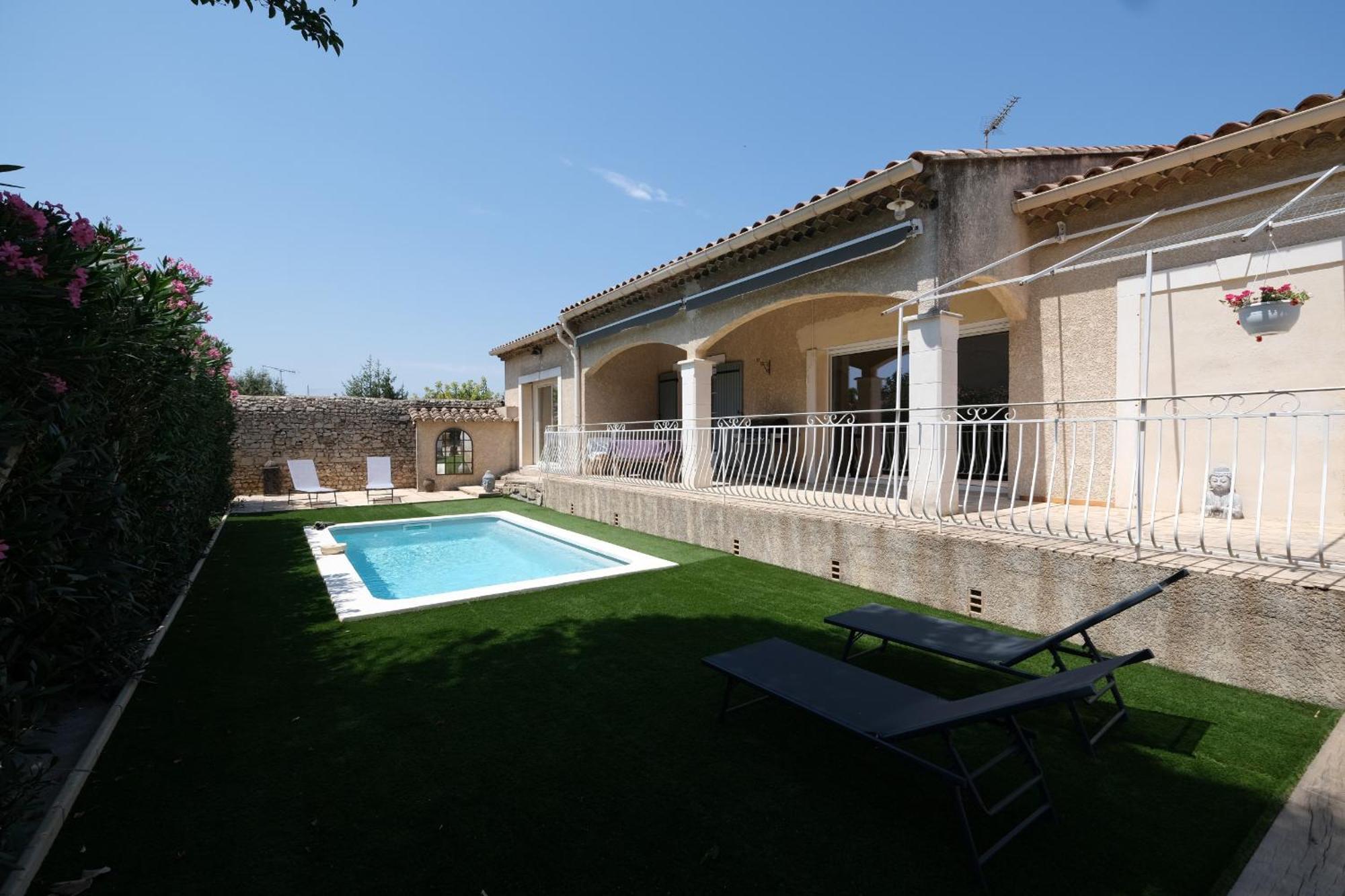 Pretty Detached House With Swimming Pool In The Village Of Mouries Exterior photo