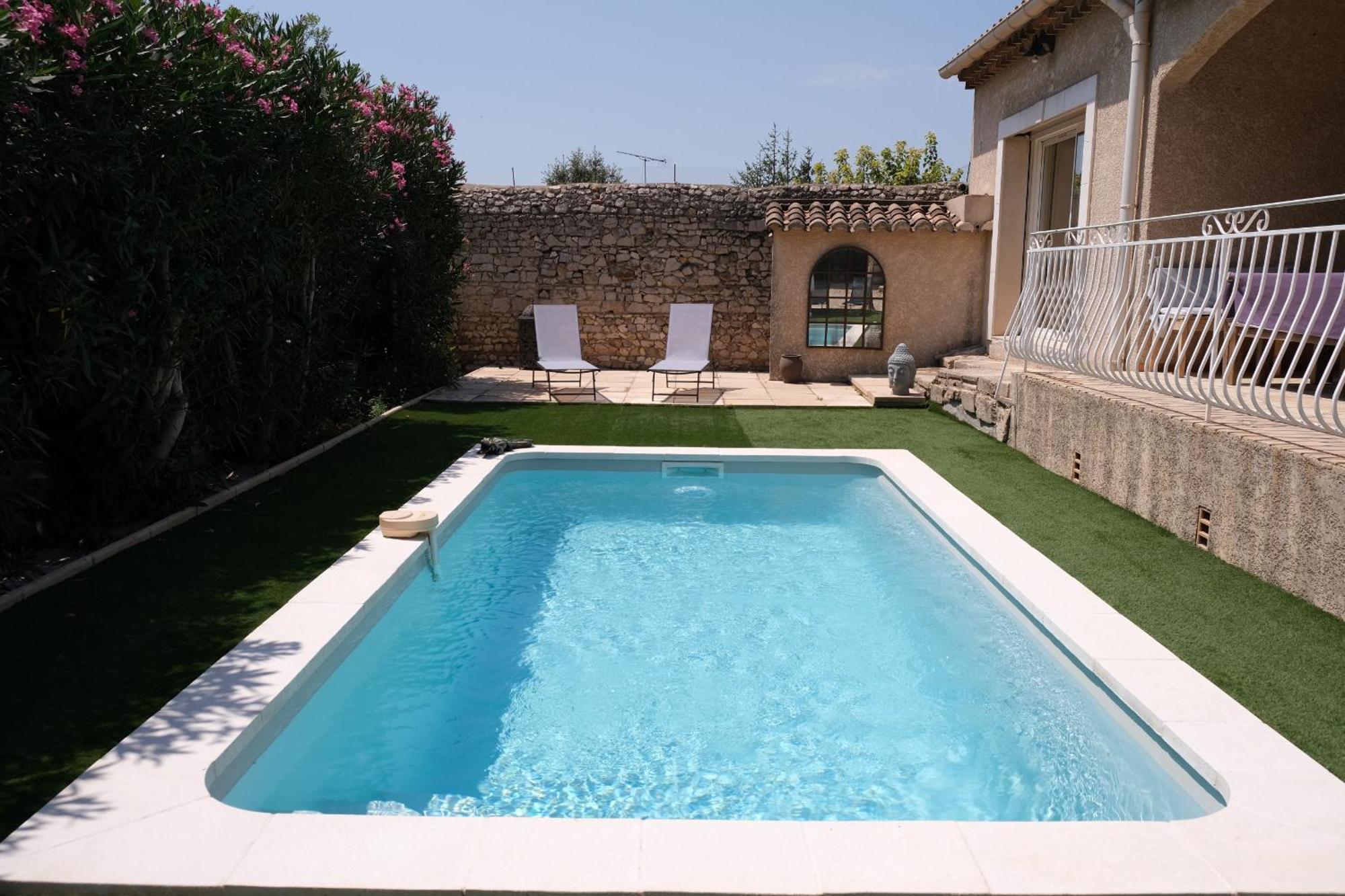 Pretty Detached House With Swimming Pool In The Village Of Mouries Exterior photo